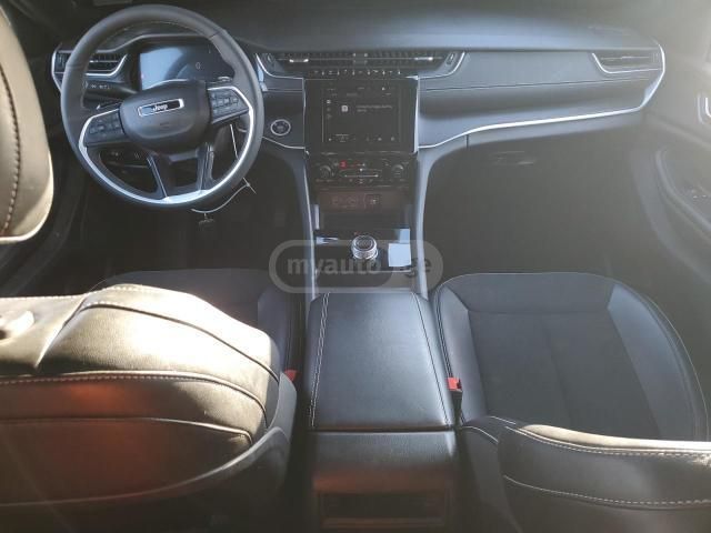 Jeep Laredo — миниатюра 8