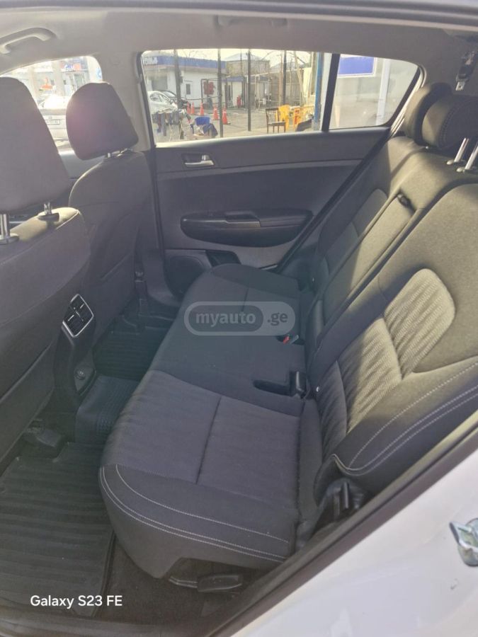 Kia LX — миниатюра 5