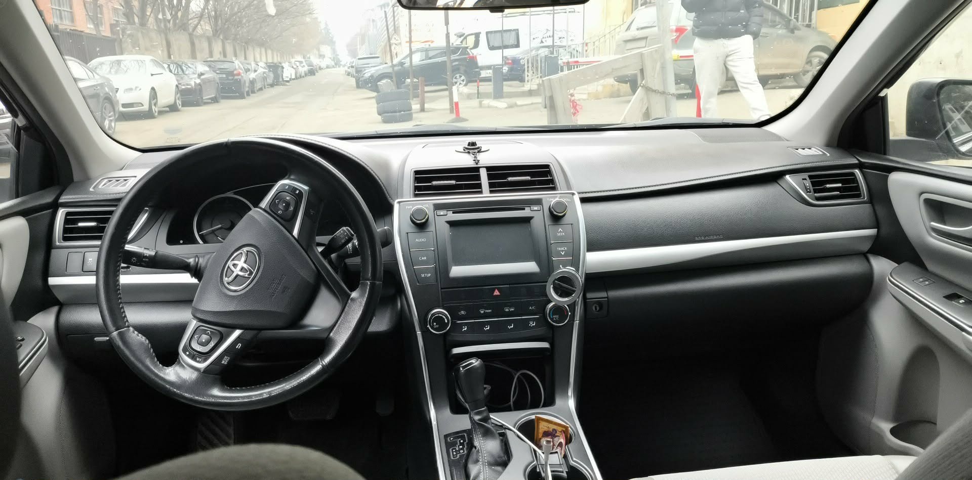 Toyota Camry - фото 5