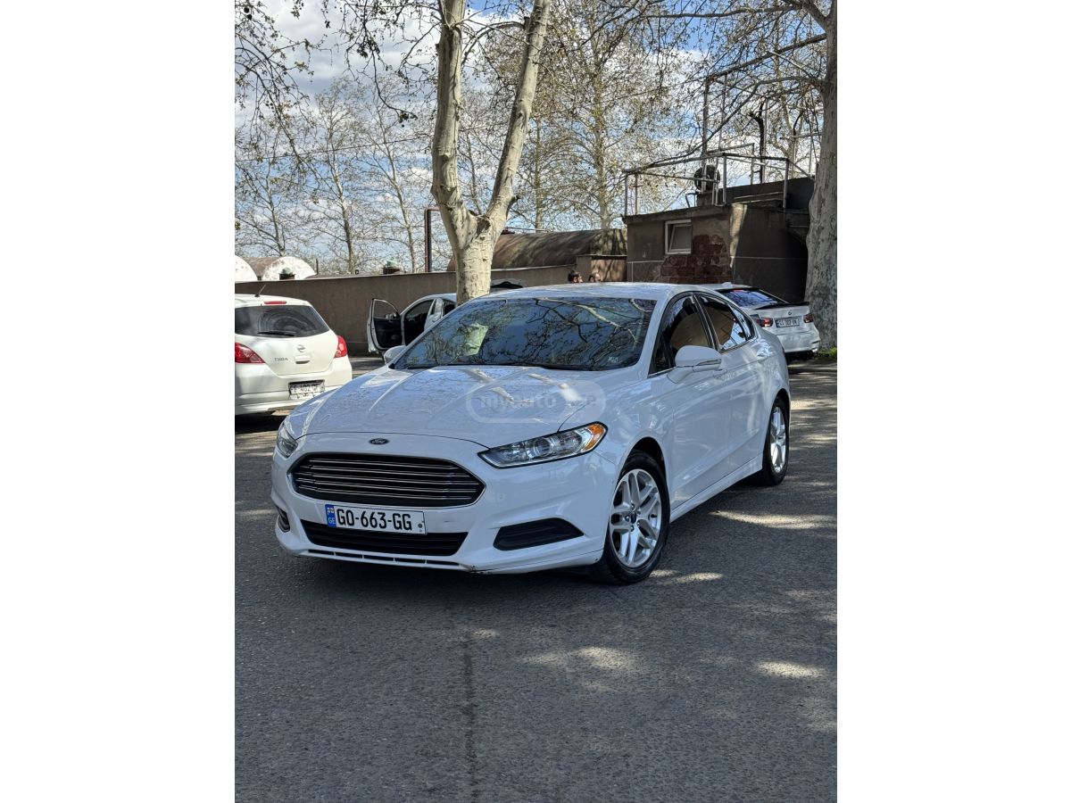 Ford Fusion - фото 1
