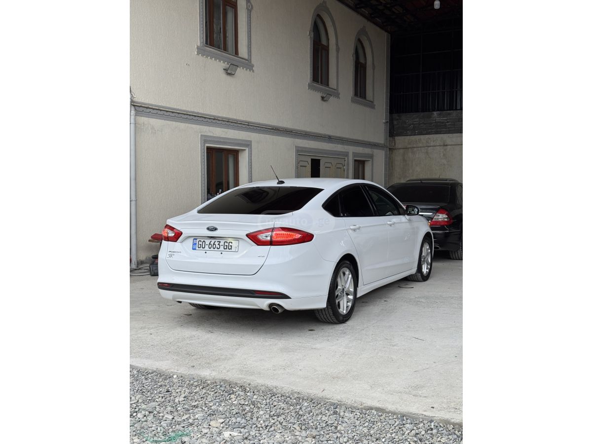 Ford Fusion - фото 15