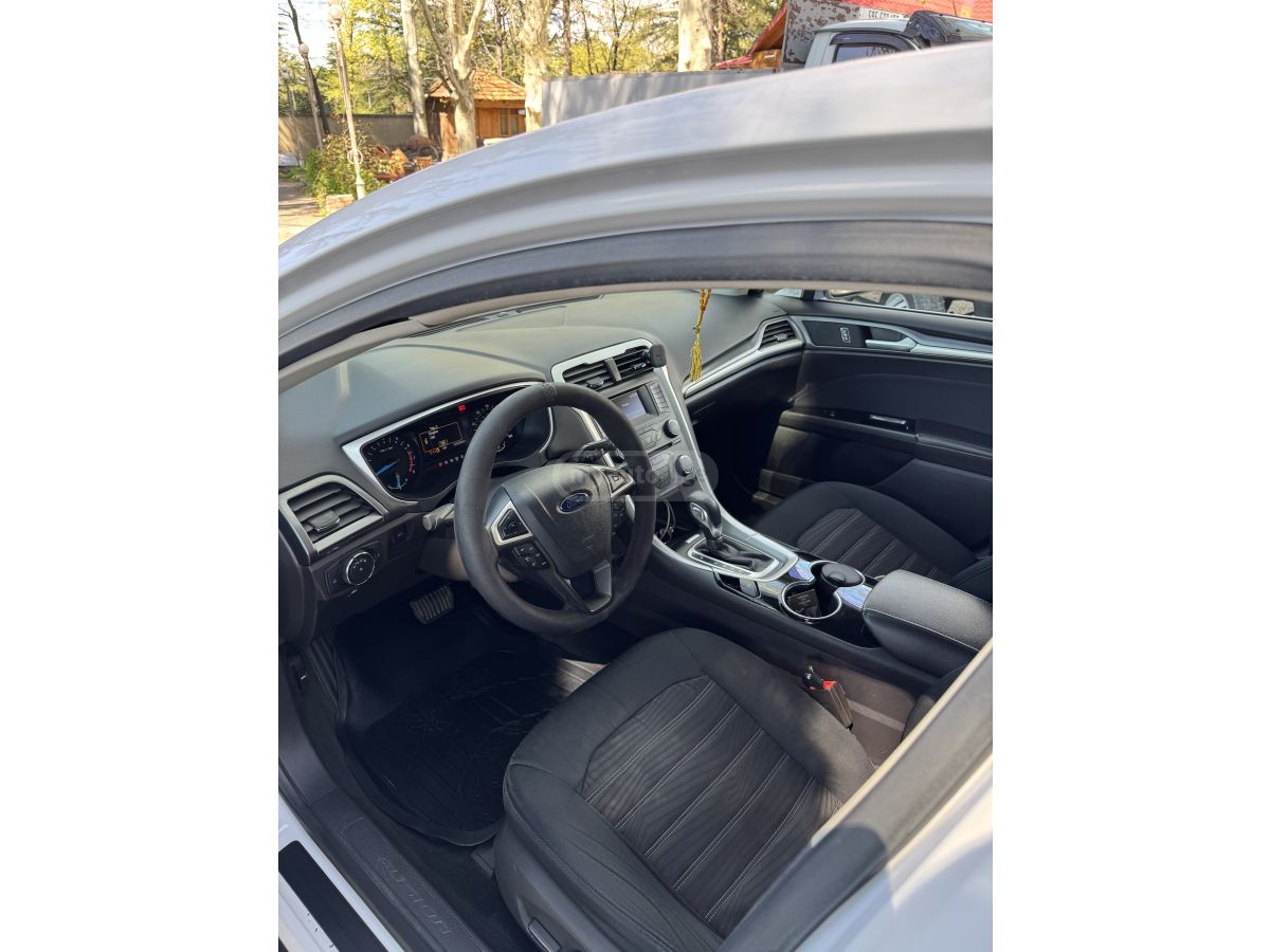 Ford Fusion - фото 9