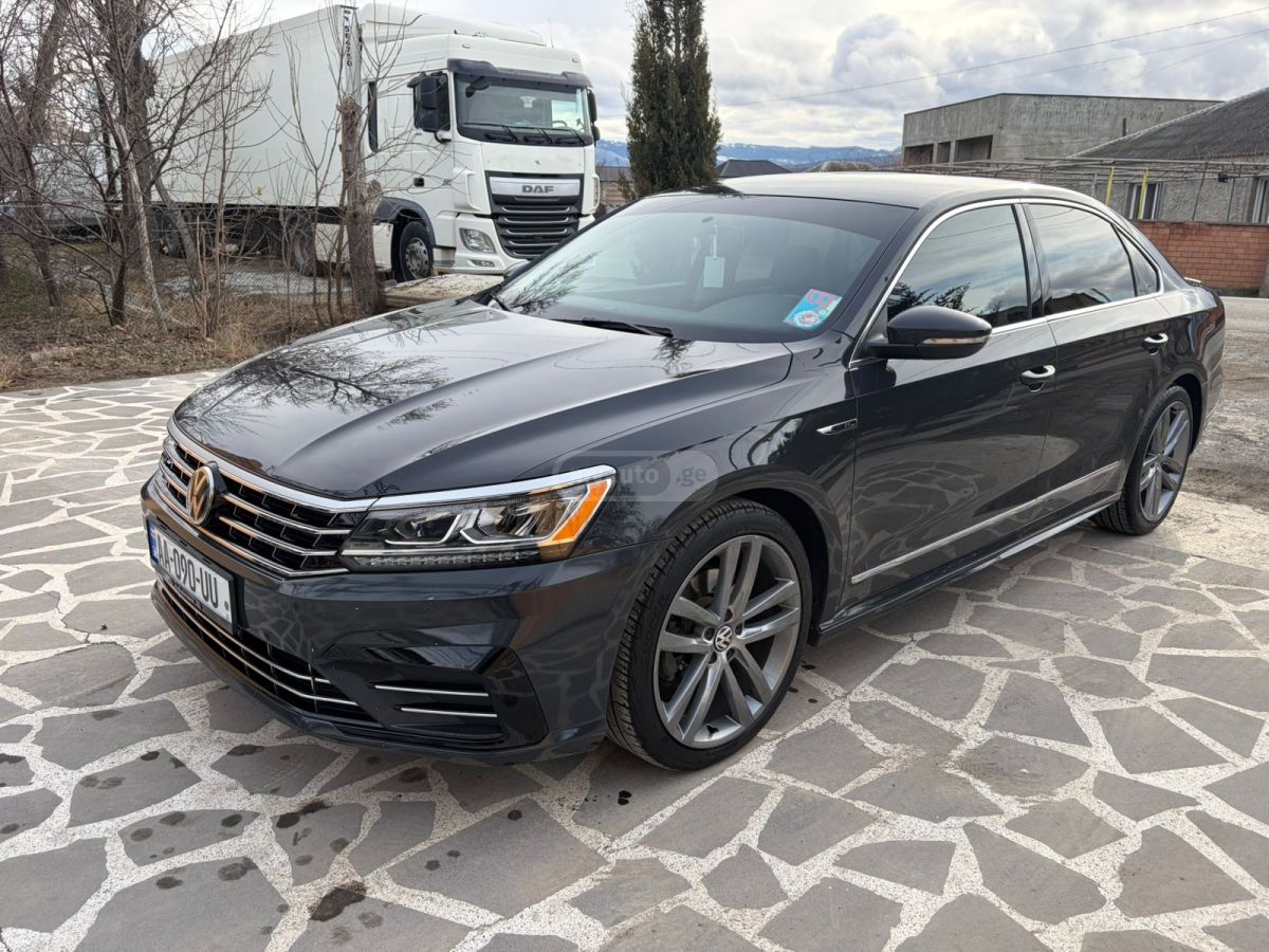 Volkswagen Passat - фото 1