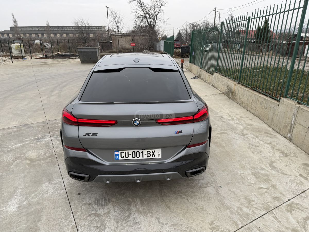 BMW  — миниатюра 8