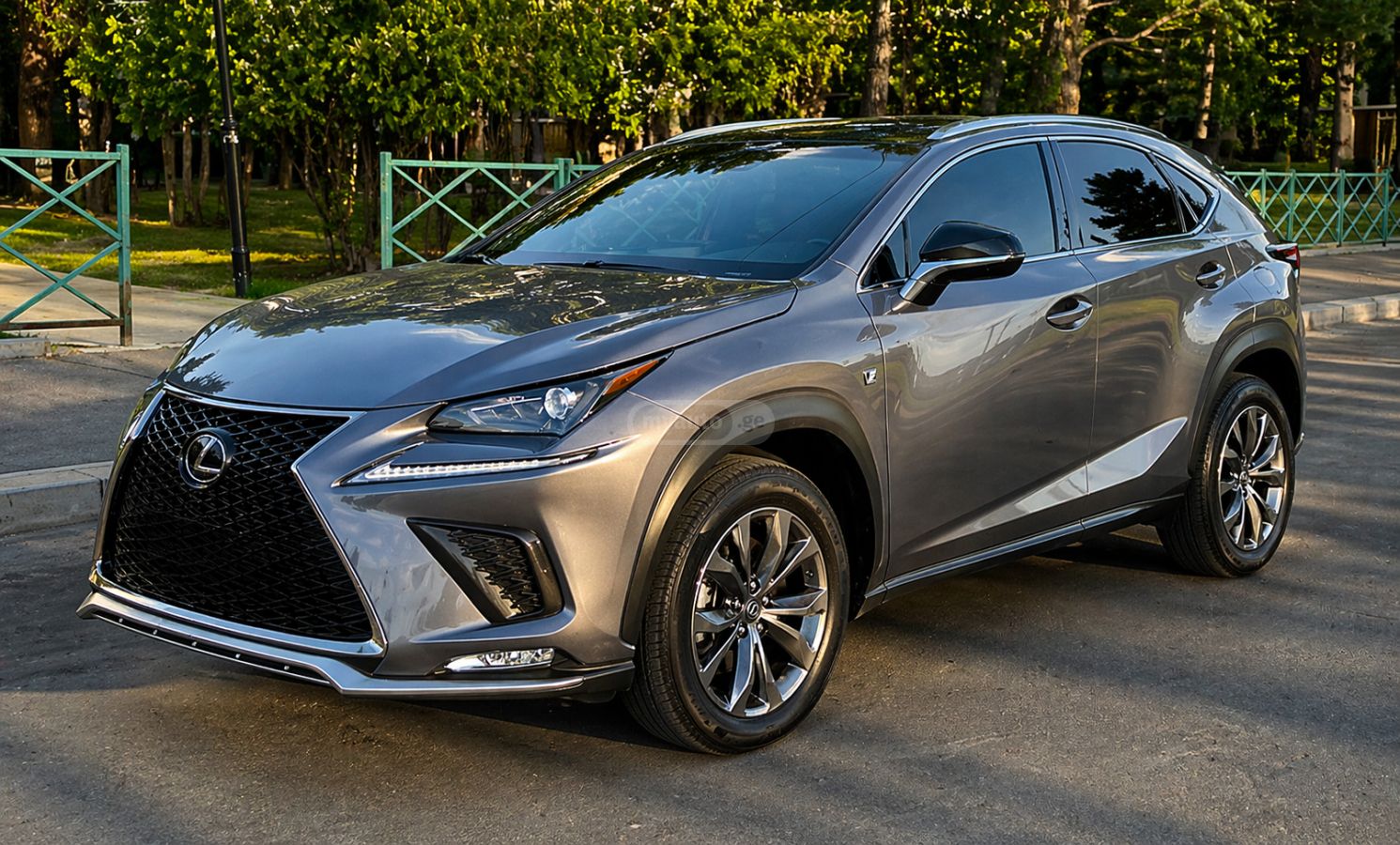 Lexus NX 300 - фото 1