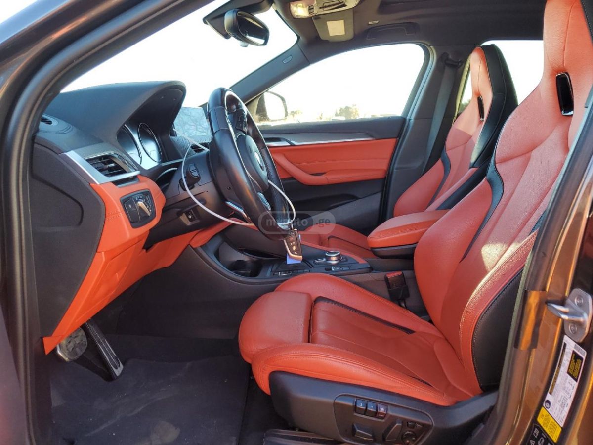 BMW X2 - фото 7