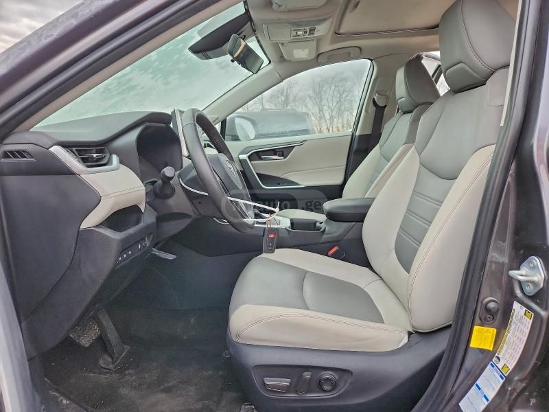 Toyota XLE — миниатюра 8