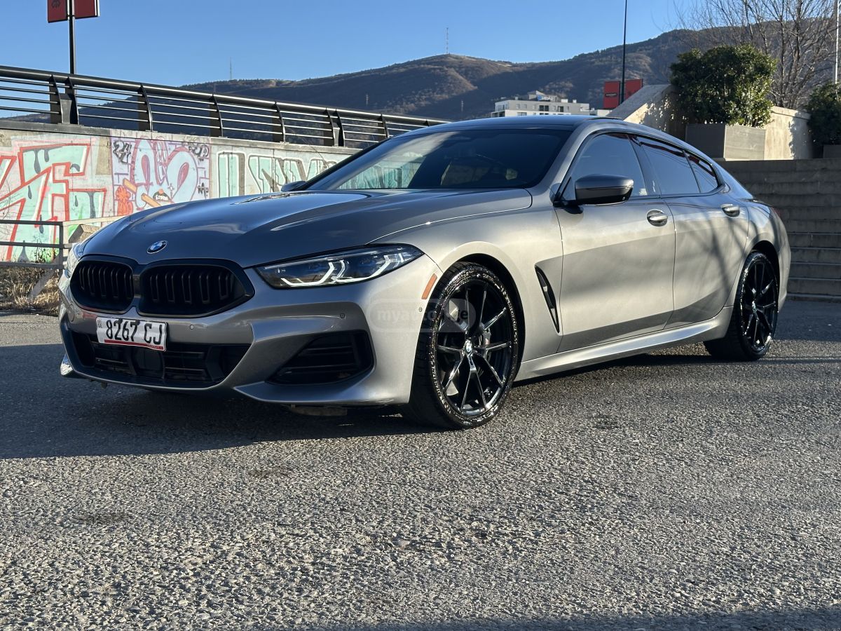 BMW 840 - фото 1