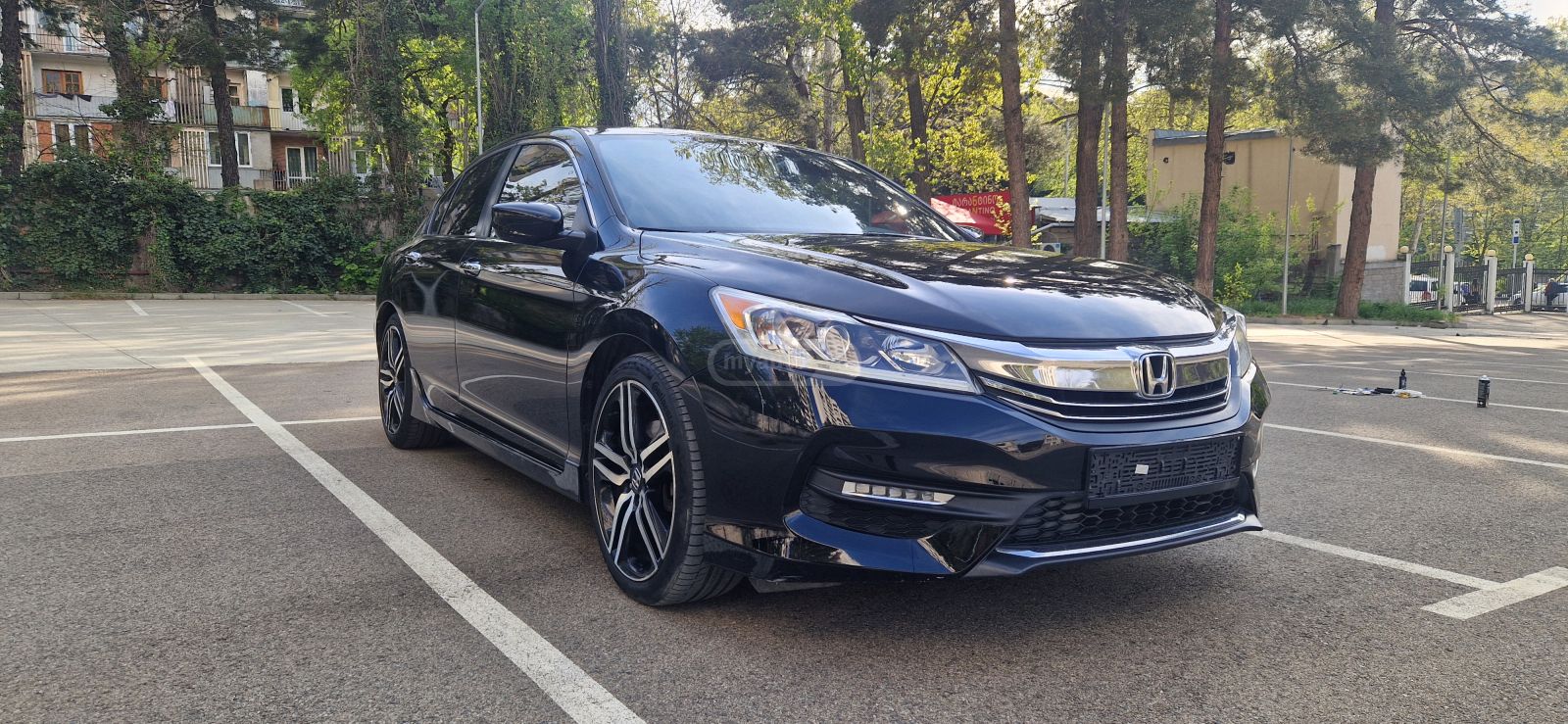 Honda Accord - фото 1