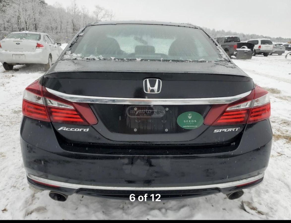 Honda Accord - фото 12