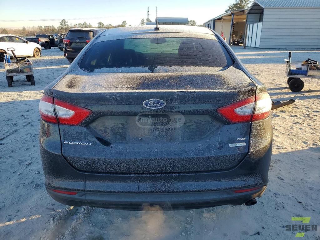 Ford Fusion - фото 3