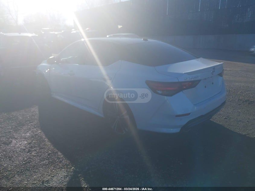 Nissan Sentra 2021 — миниатюра 3