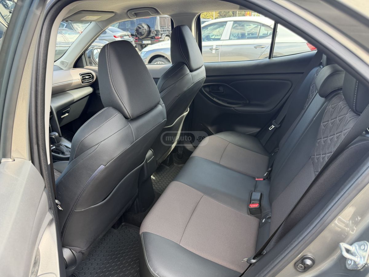 Toyota Yaris Cross - фото 10