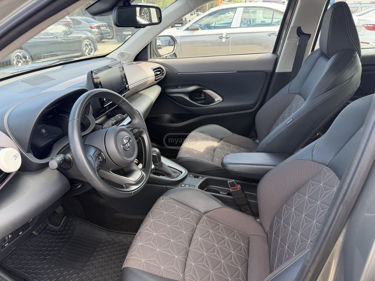 Toyota Yaris Cross - фото 7