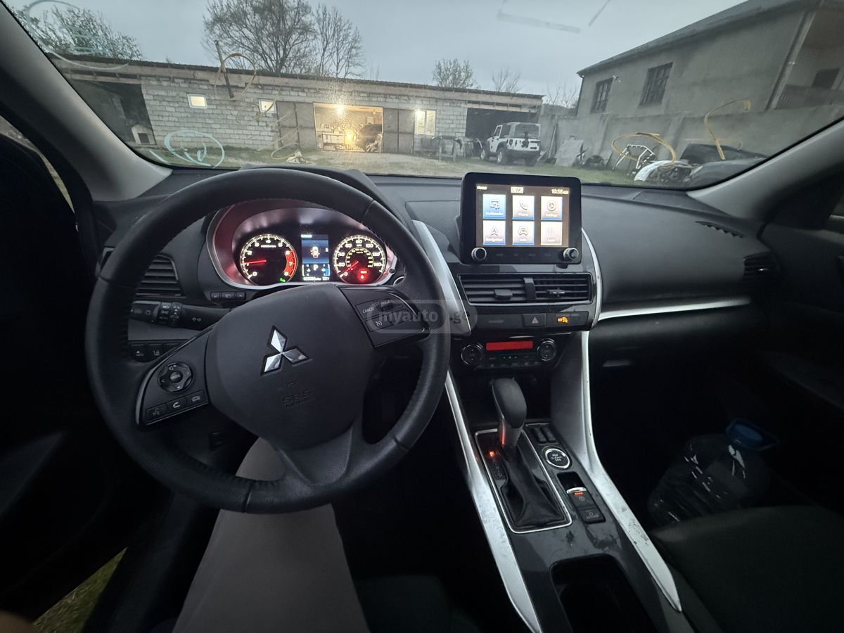 Mitsubishi Eclipse - фото 8