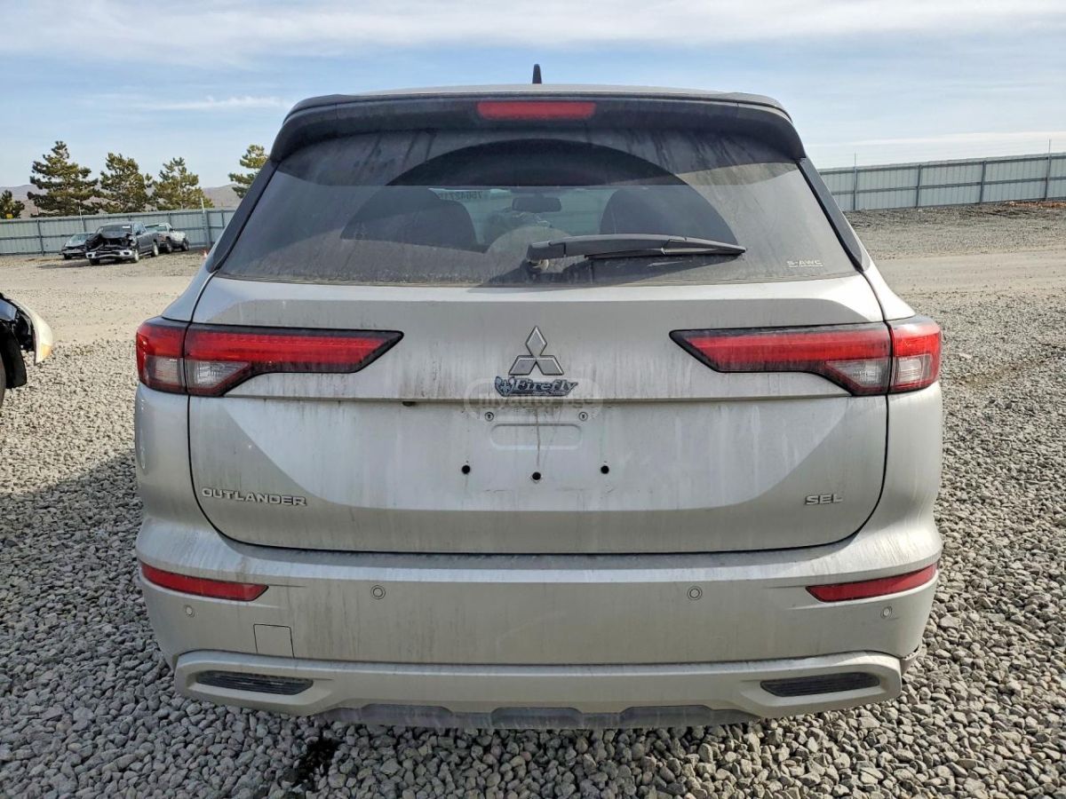 Mitsubishi Outlander - фото 6