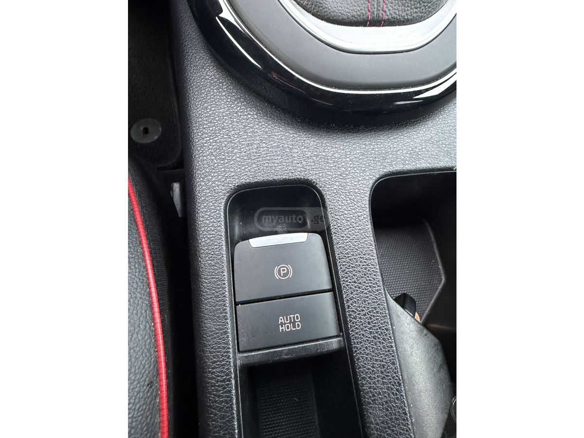 Kia GT — миниатюра 12