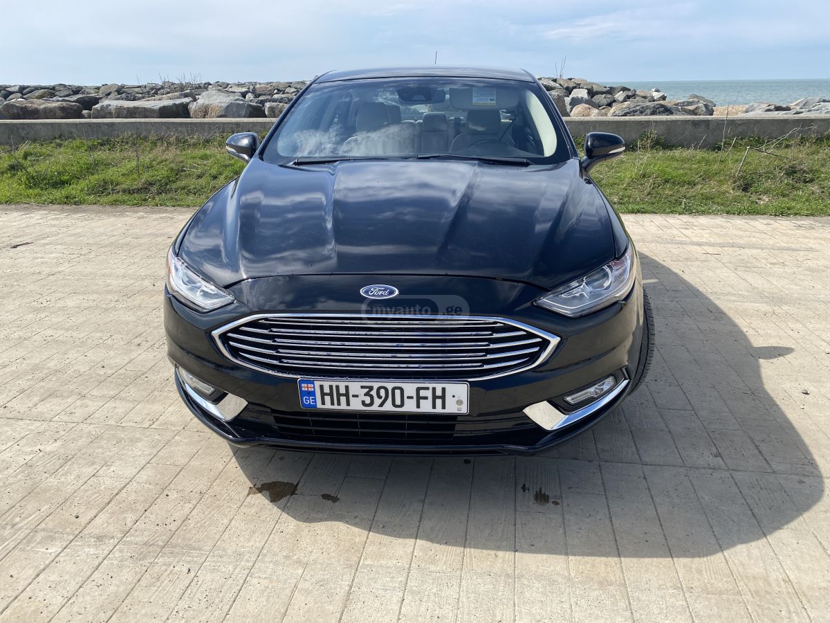 Ford Fusion - фото 1