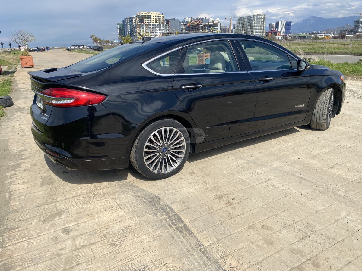 Ford Fusion - фото 3