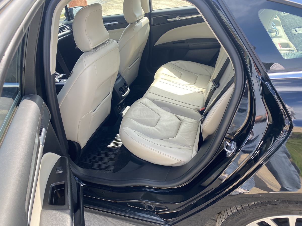 Ford Fusion - фото 7