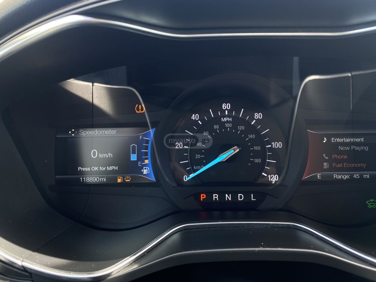 Ford Fusion - фото 8