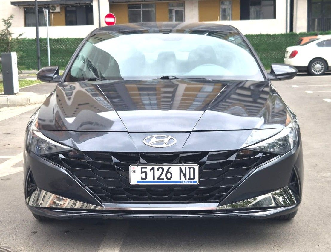Hyundai Elantra - фото 2