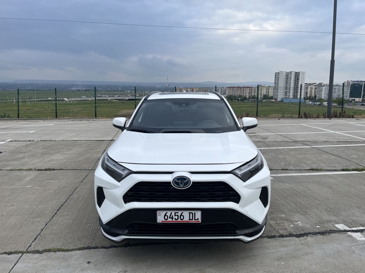 Toyota Rav 4 - фото 1