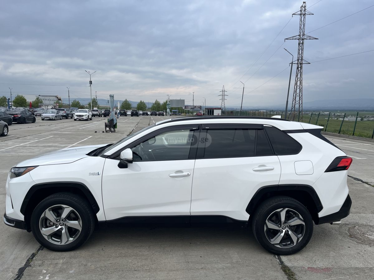 Toyota Rav 4 - фото 3