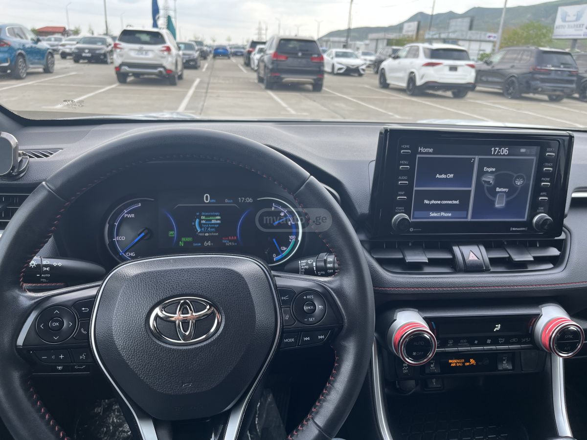 Toyota Rav 4 - фото 6