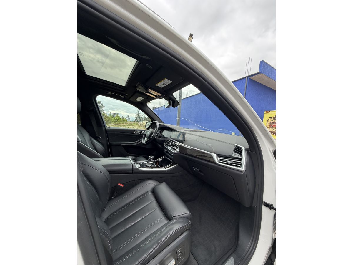 BMW X5 - фото 12