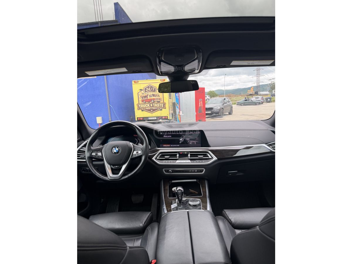BMW X5 - фото 8