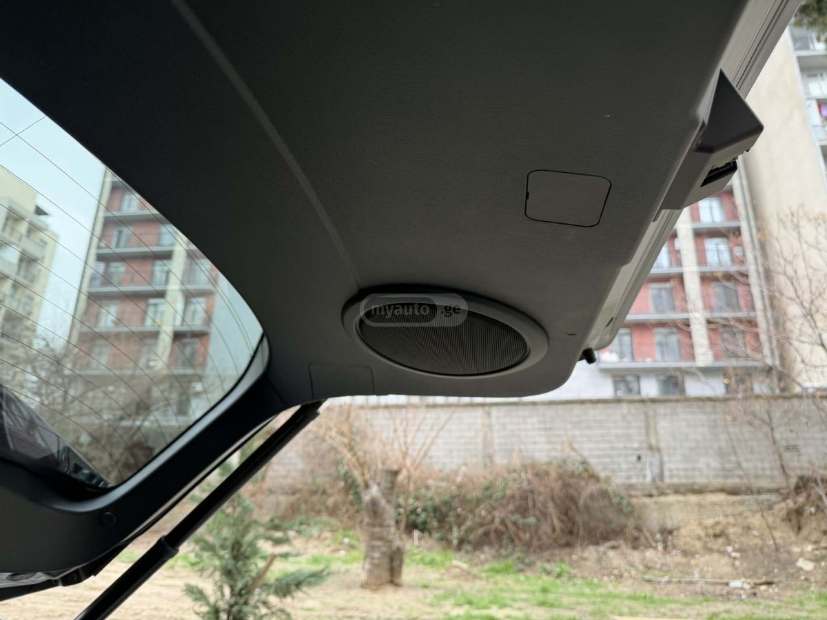 Lexus NX 300 - фото 12