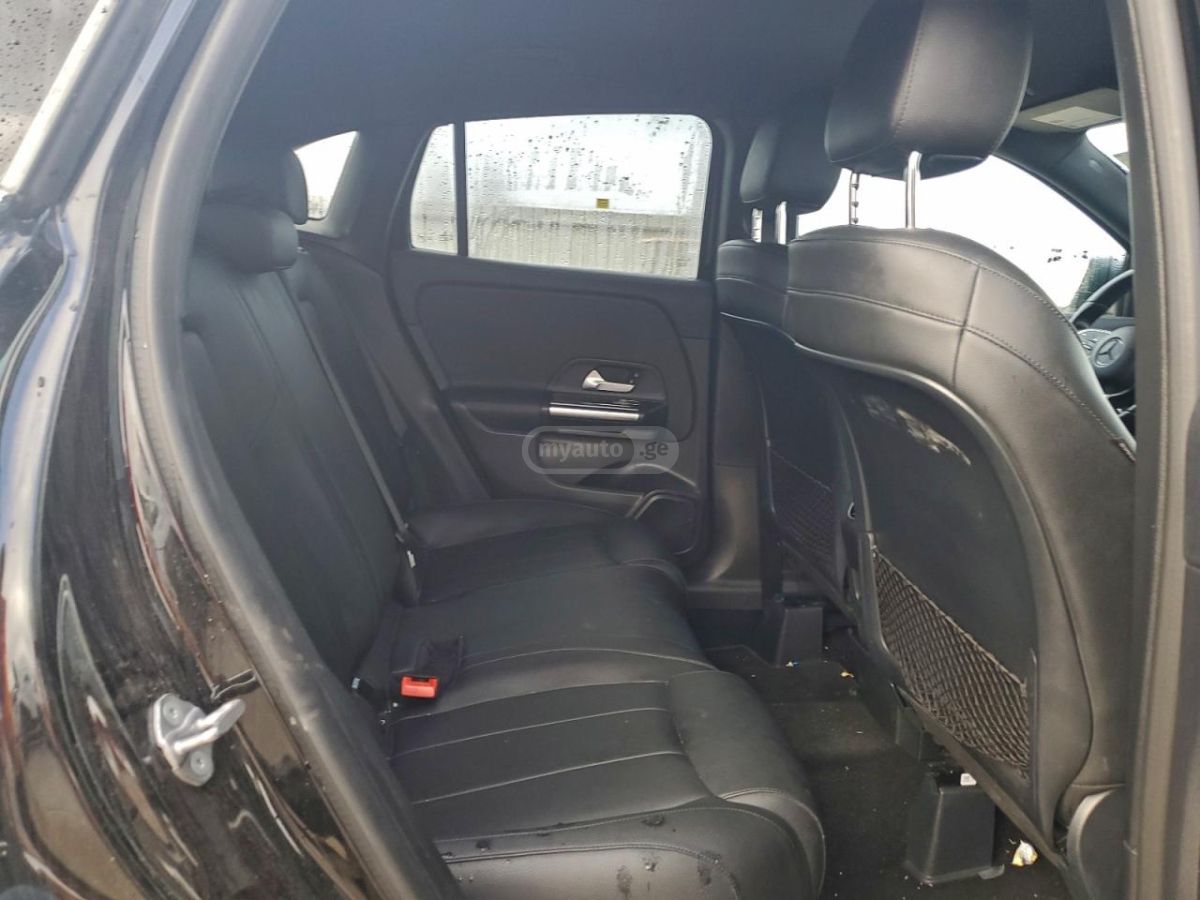 Mercedes-Benz GLA 250 - фото 10