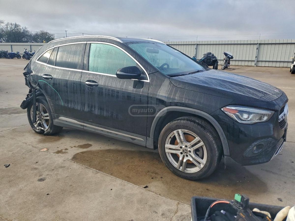 Mercedes-Benz GLA 250 - фото 4