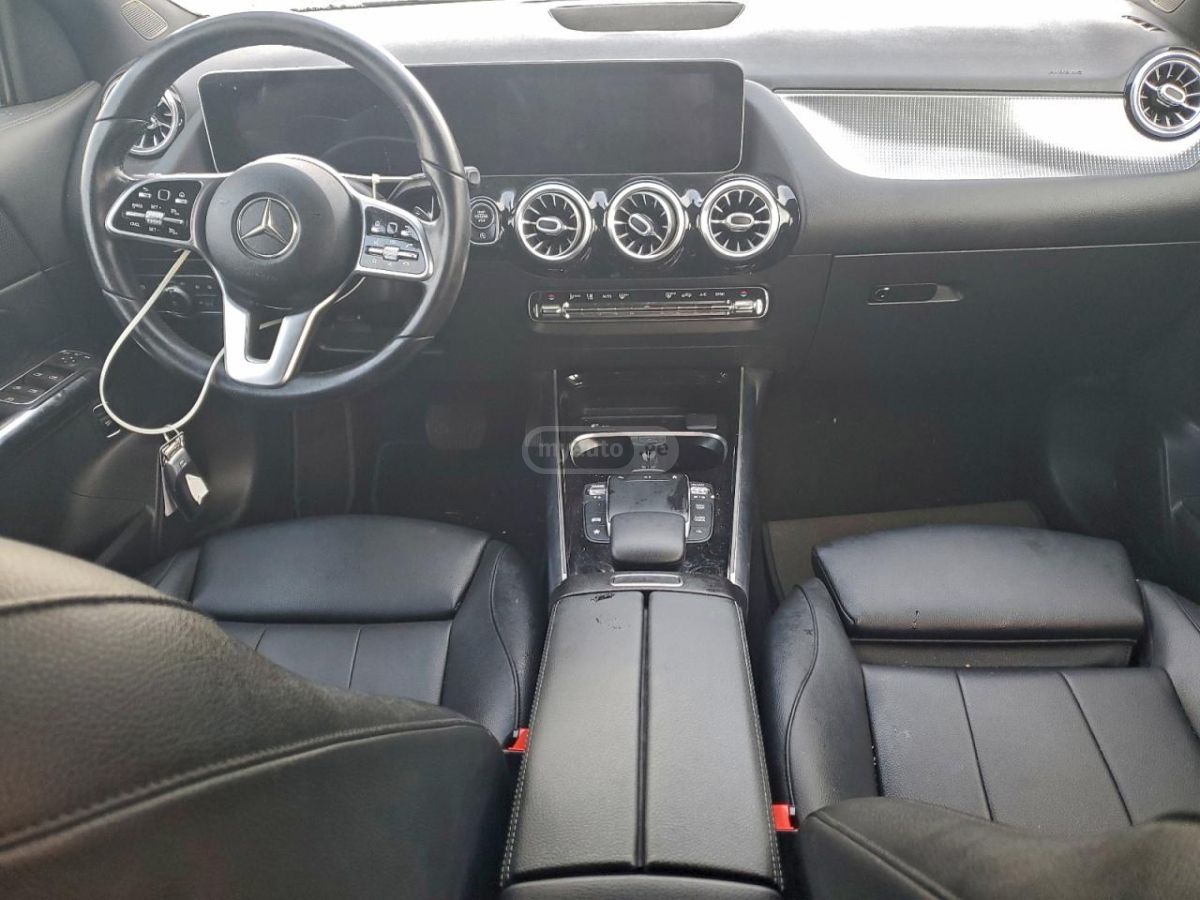 Mercedes-Benz GLA 250 - фото 8