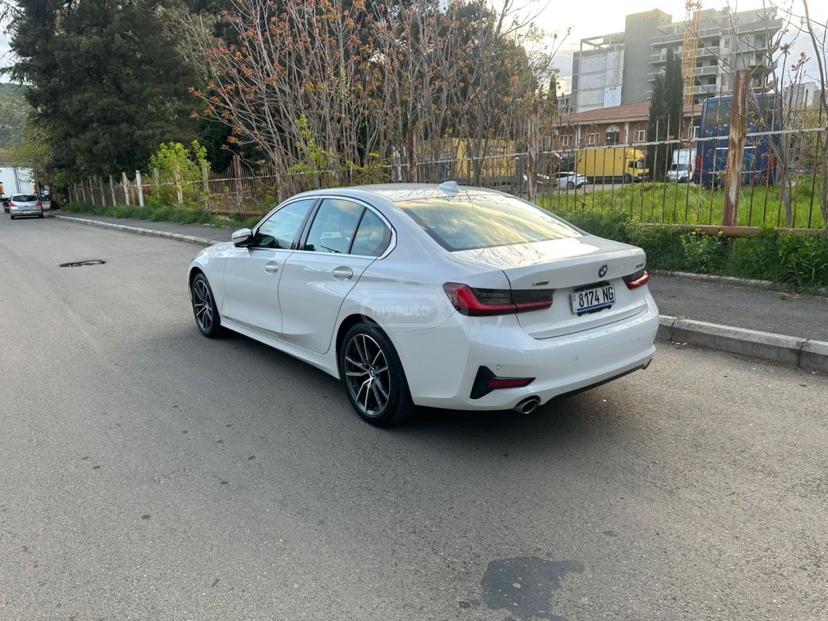BMW 330 - фото 12