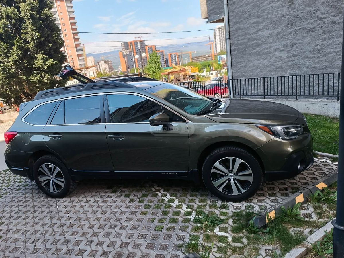 Subaru Outback - фото 2