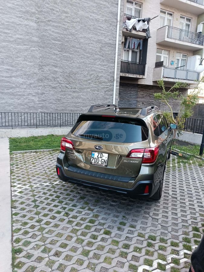 Subaru Outback - фото 4