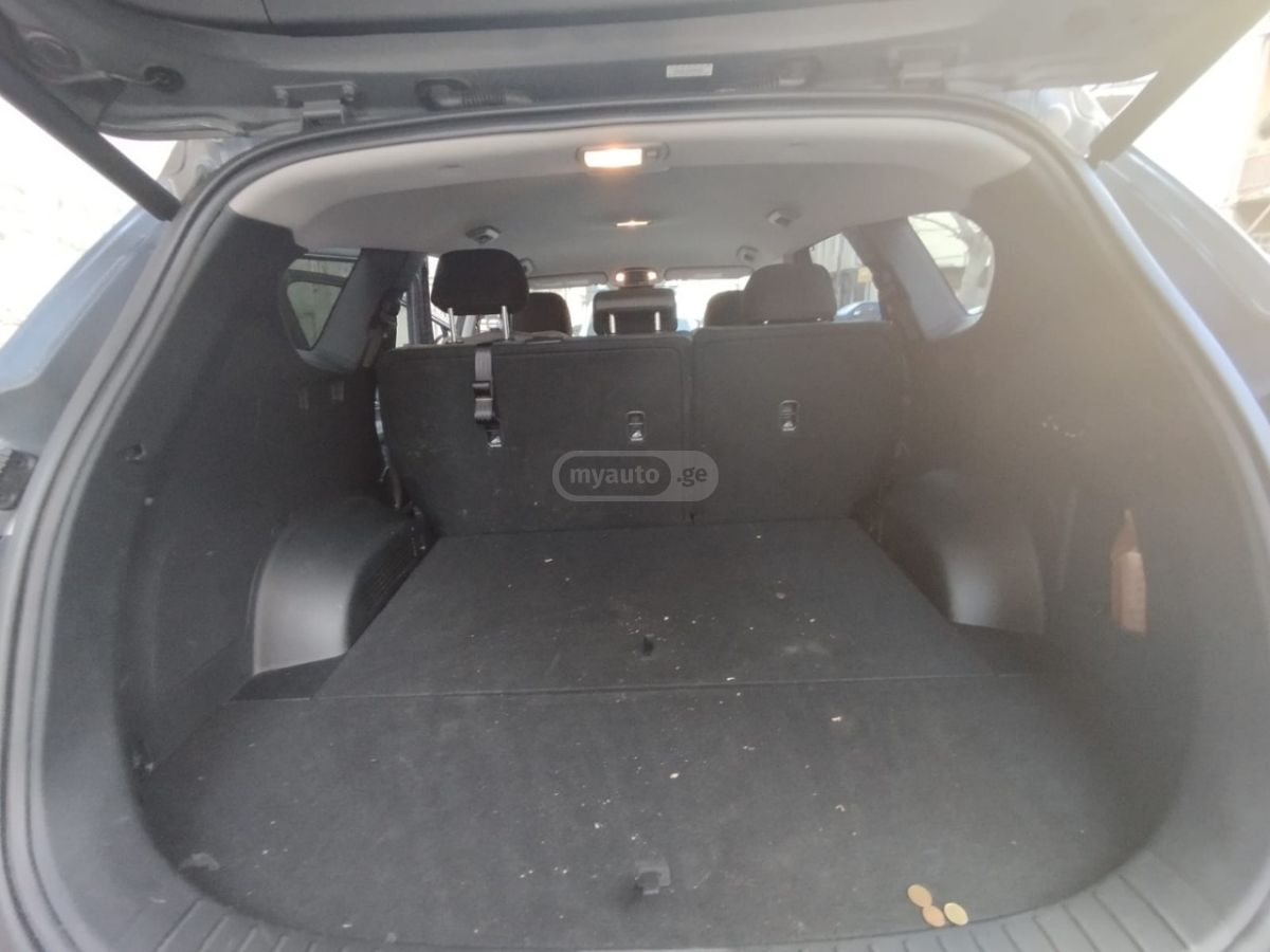 Hyundai Santa FE - фото 8