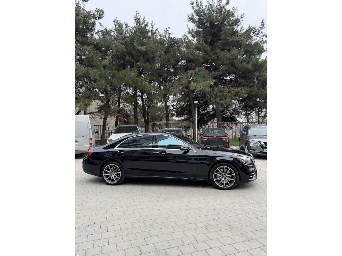 Mercedes-Benz S 560 - фото 4
