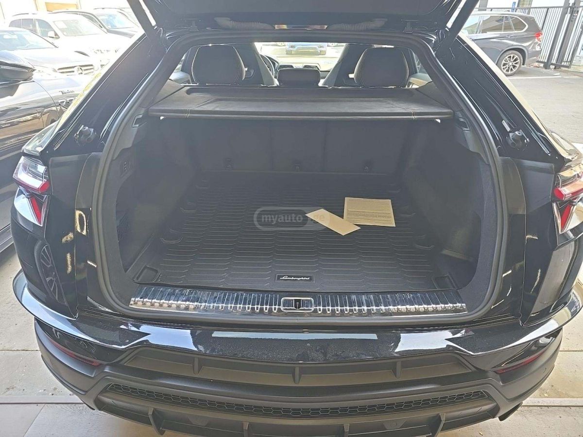 Lamborghini Urus - фото 14