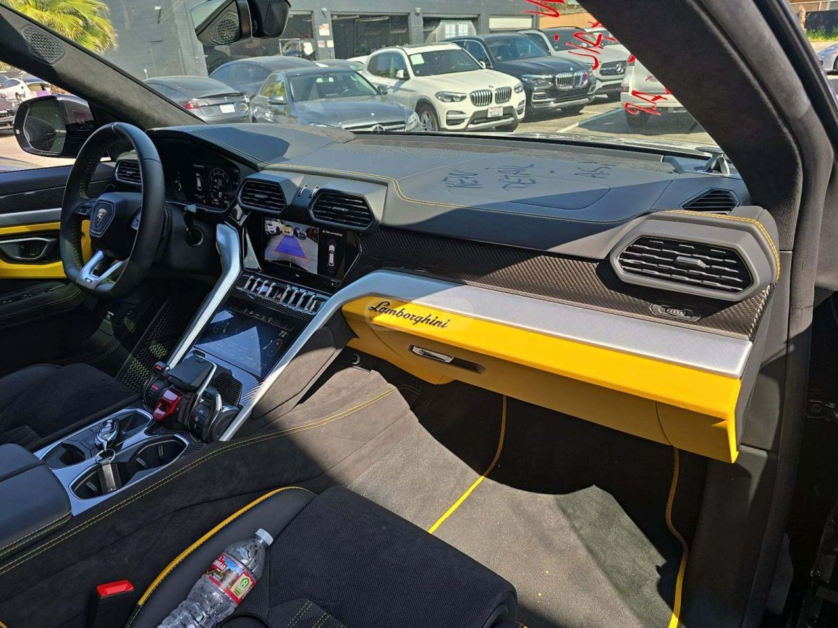 Lamborghini Urus - фото 8