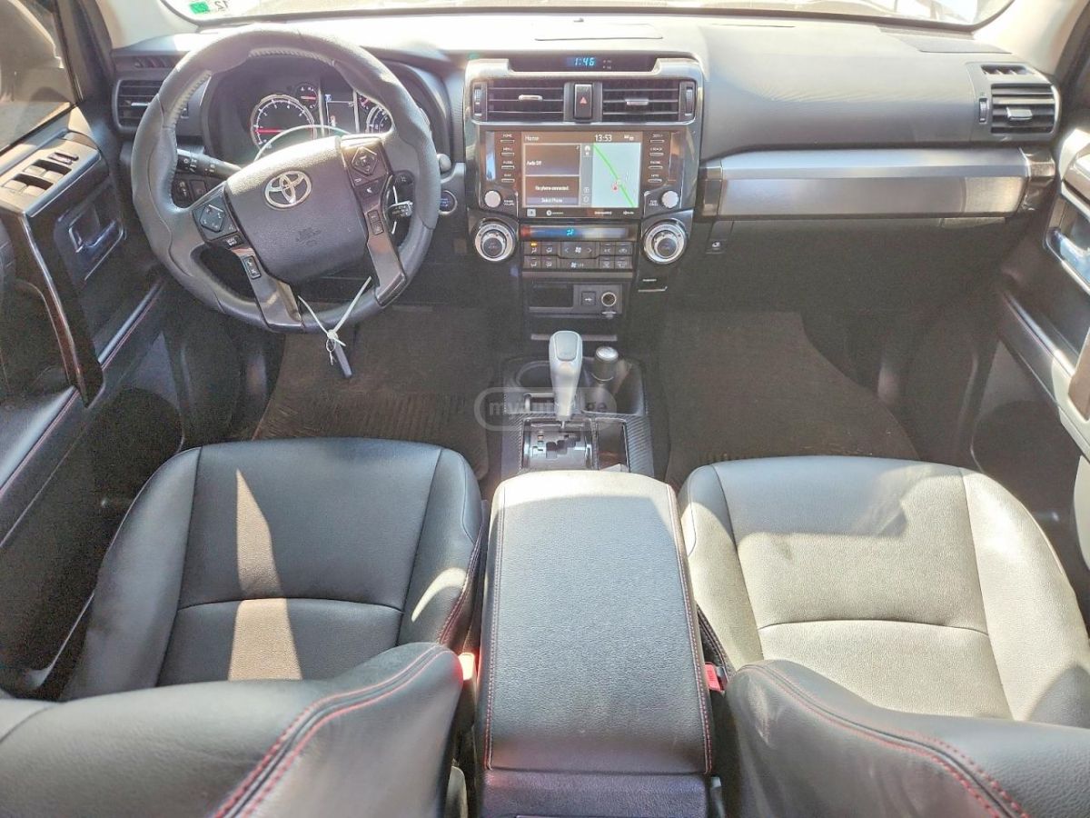 Toyota 4 Runner - фото 8