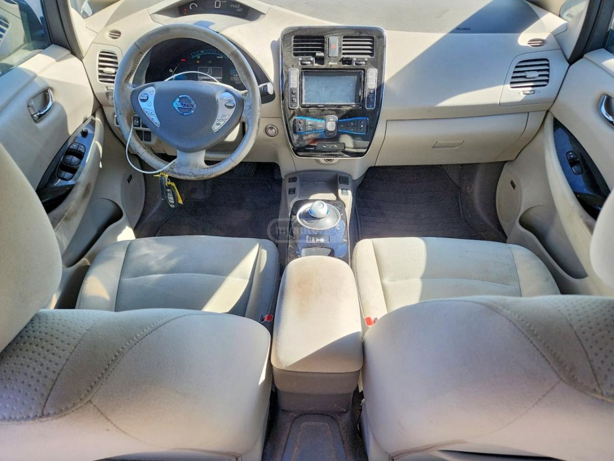 Nissan Leaf - фото 8