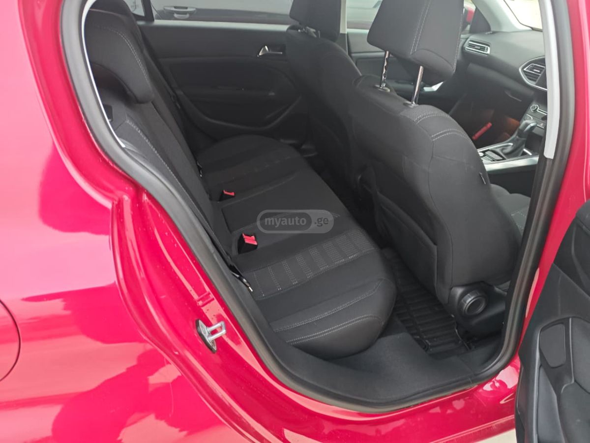 Peugeot 308 - фото 13