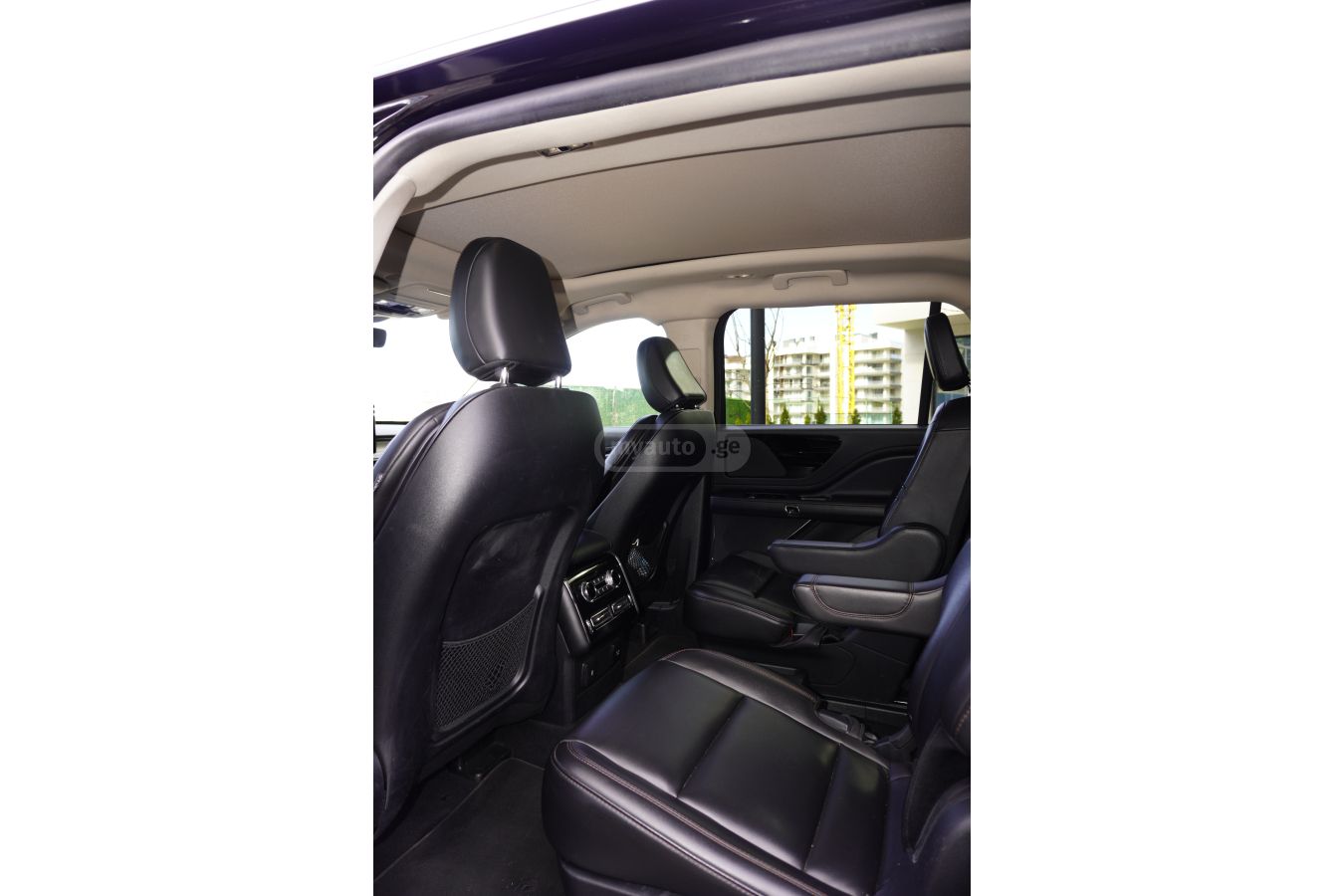 Lincoln Aviator - фото 10