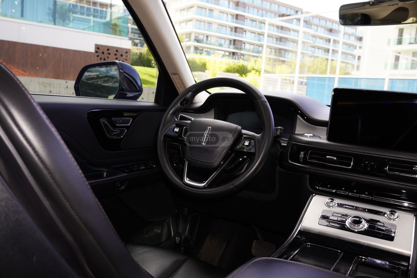 Lincoln Aviator - фото 12