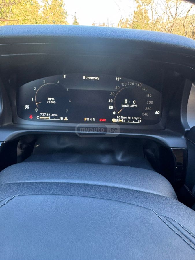 Lincoln Aviator - фото 15