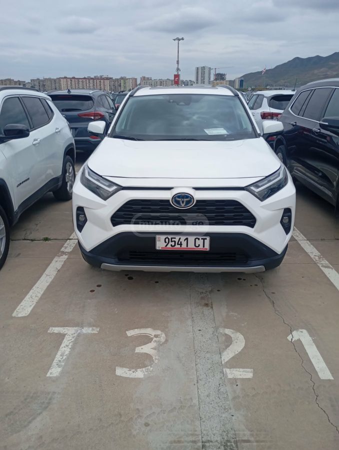 Toyota Rav 4 - фото 1