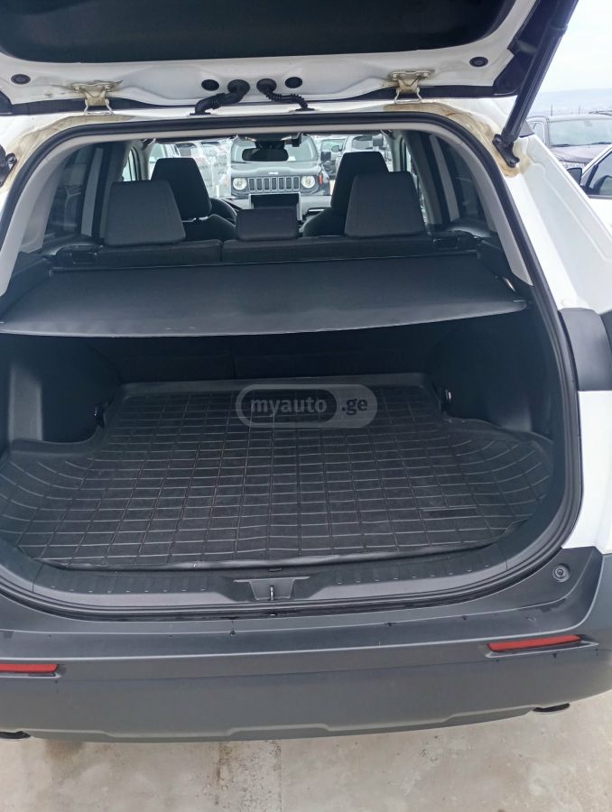 Toyota Rav 4 - фото 5